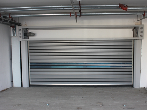 硬质快速卷帘门