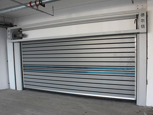 硬质快速卷帘门